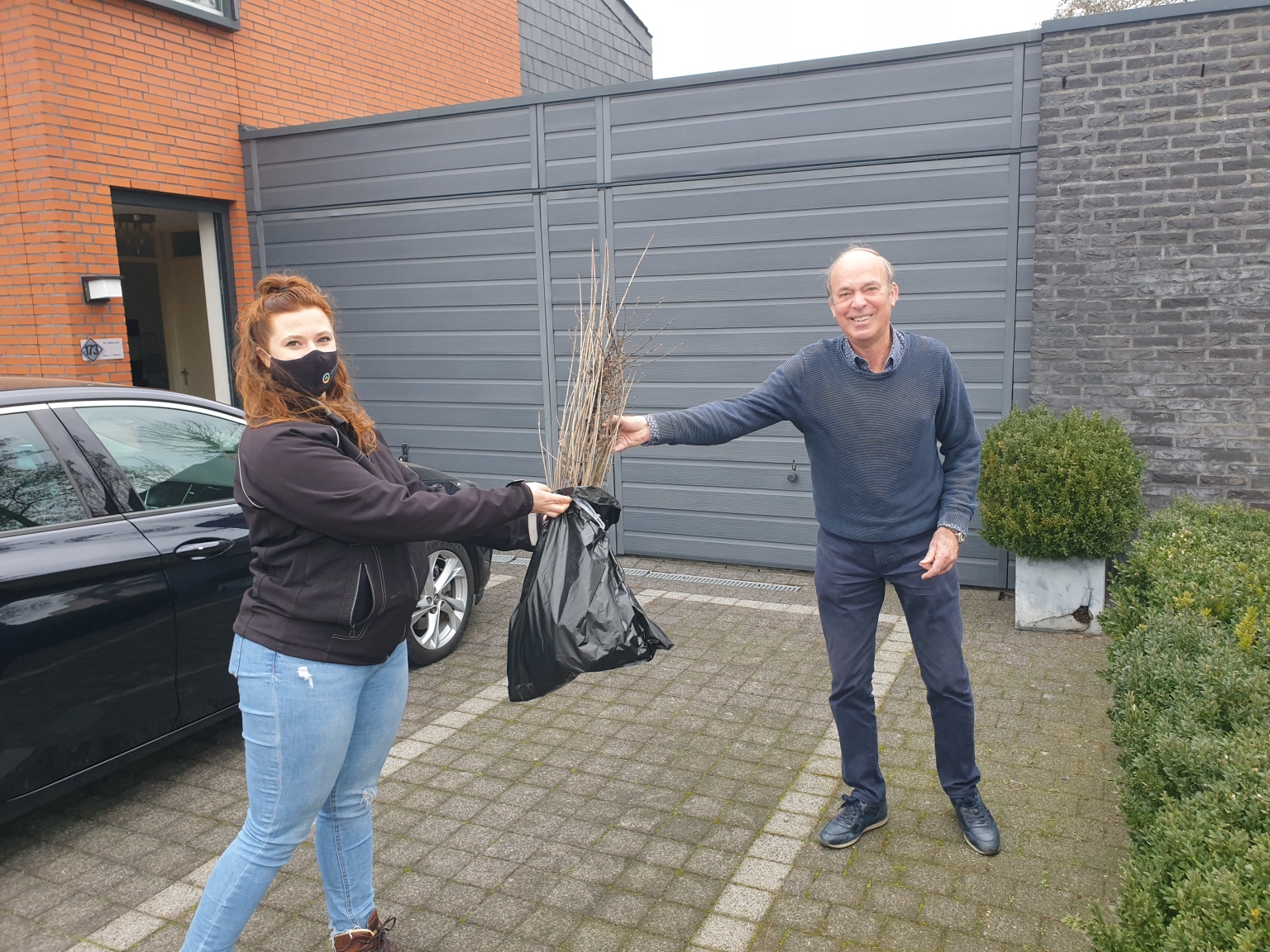 Eerste beplanting Natuur in de Wijk Gilze-Rijen uitgereikt!